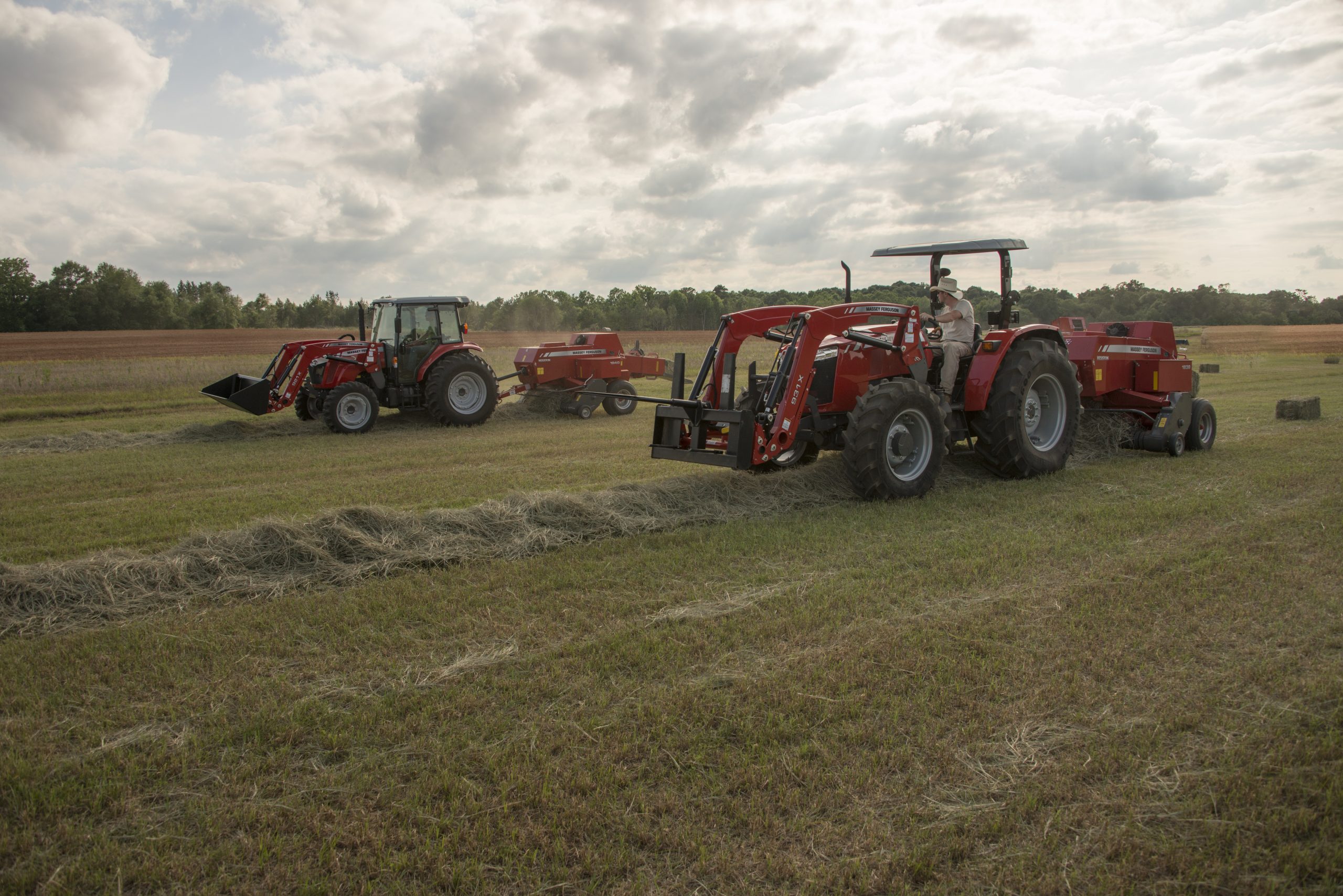 Hesston-by-Massey-Ferguson-1800-Series-1838-1840-Square-Baler-DSC_3730-scaled