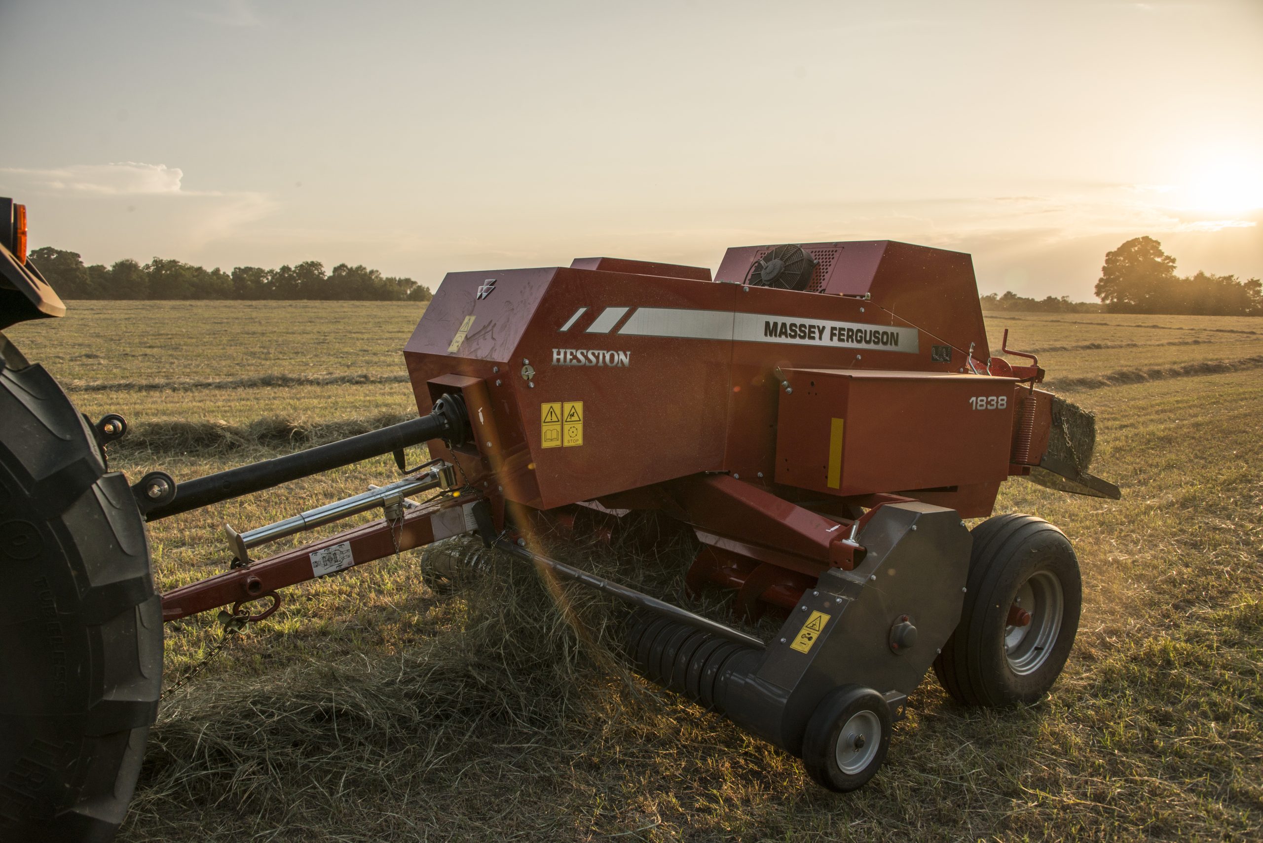 Hesston-by-Massey-Ferguson-1800-Series-1838-Square-Baler-DSC_2788-scaled