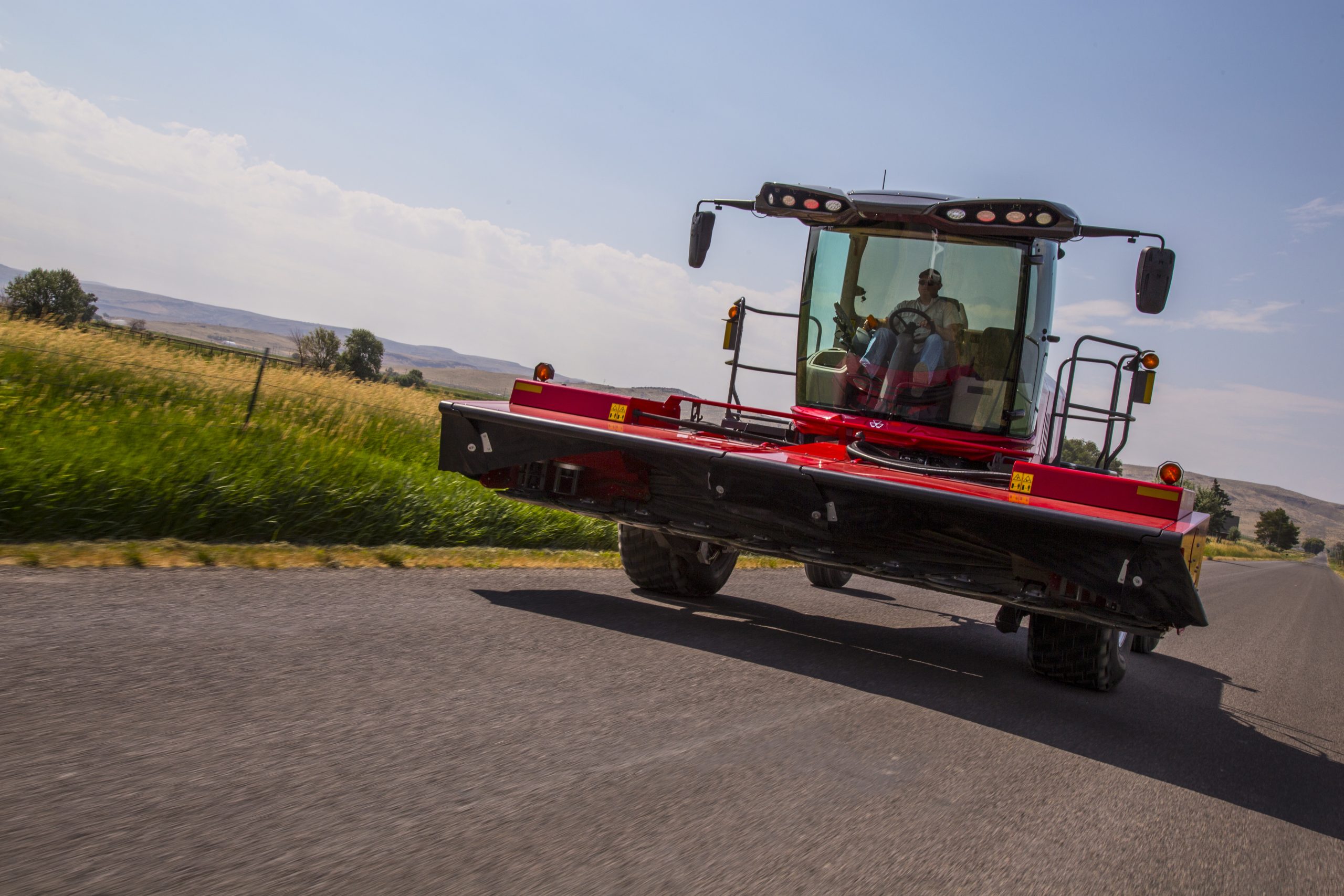hs17pv001da-hesstonbymasseyferguson-wr9900-selfpropelledwindrower-alfalfa-idaho-2017-IMG-0716-scaled