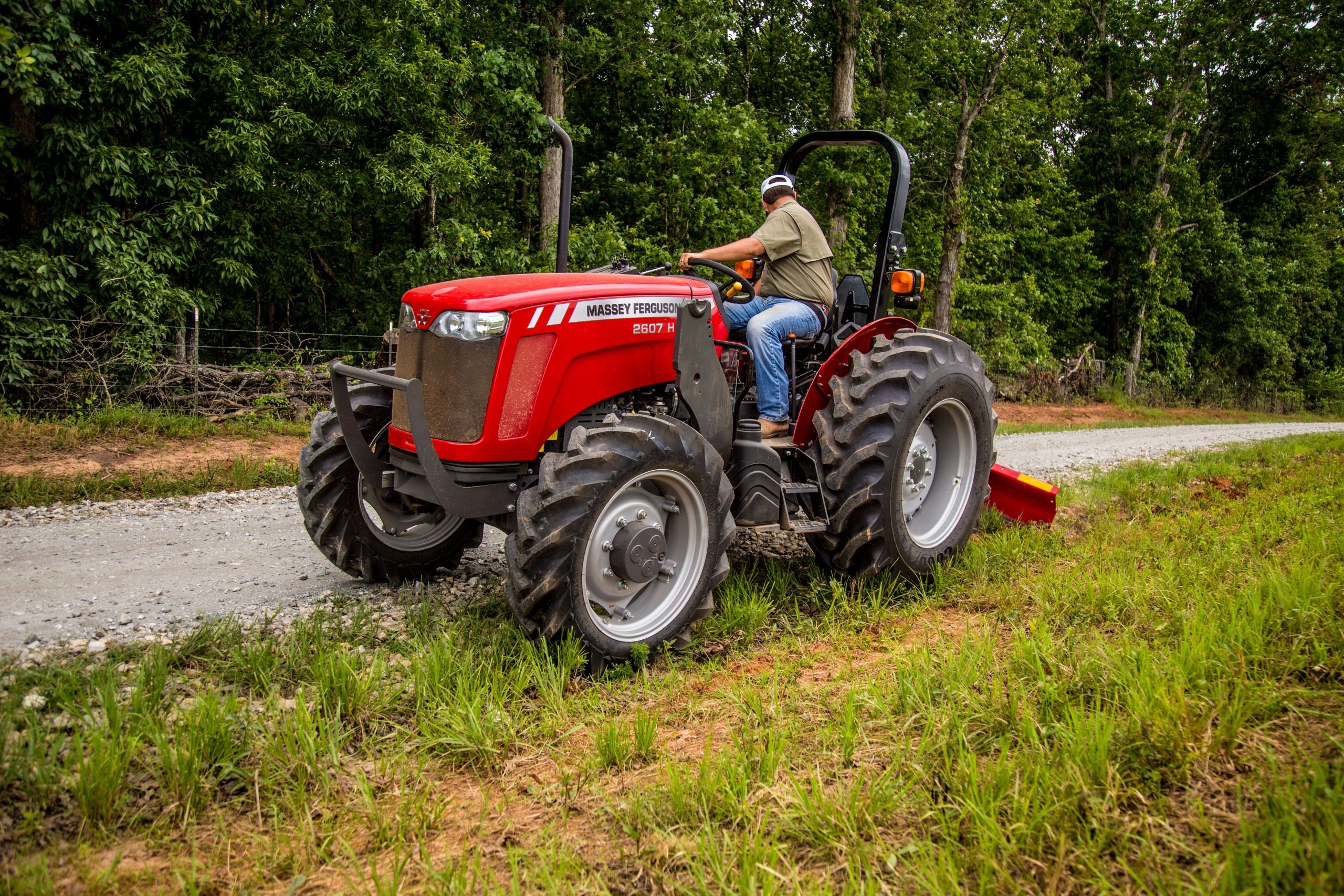 massey-ferguson-2607H-poultry-starr-sc-IMG-7257-1-scaled