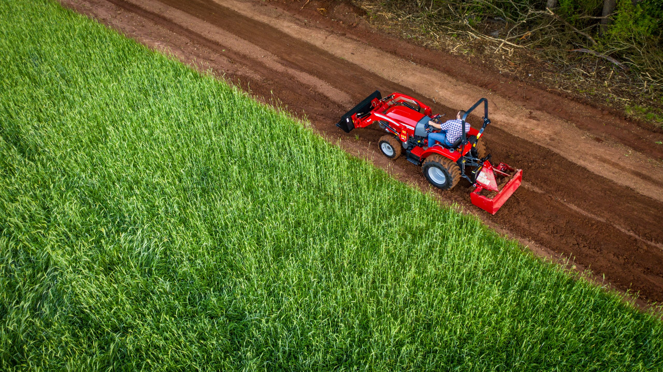 massey-ferguson-1835e-box-blade-april-2020-fagan-farms-cumming-georgia-DJI-0851-scaled