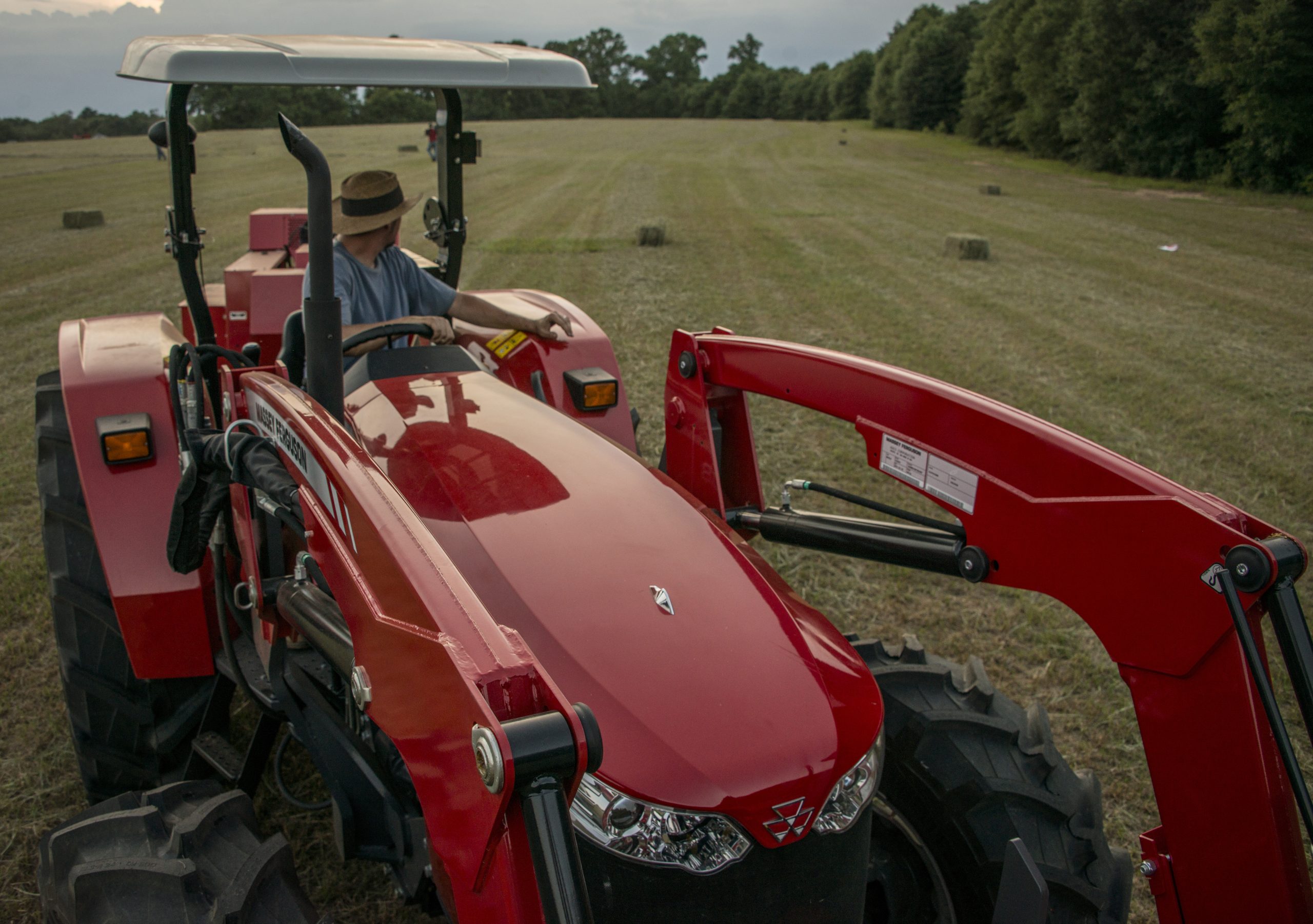 Massey-Ferguson-4700-Series-Baling-Global-Series-Alabama-2015-DSC_2933-scaled