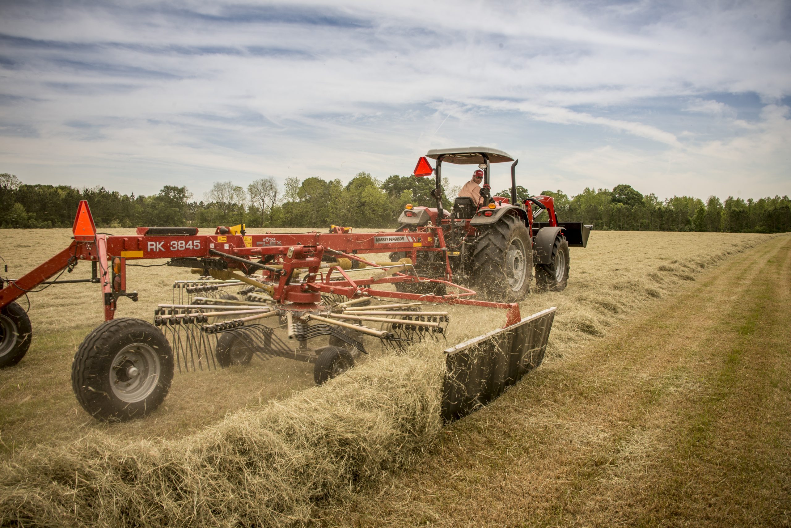 Massey-Ferguson-5700-Series-Global-Series-DSC_8140-scaled