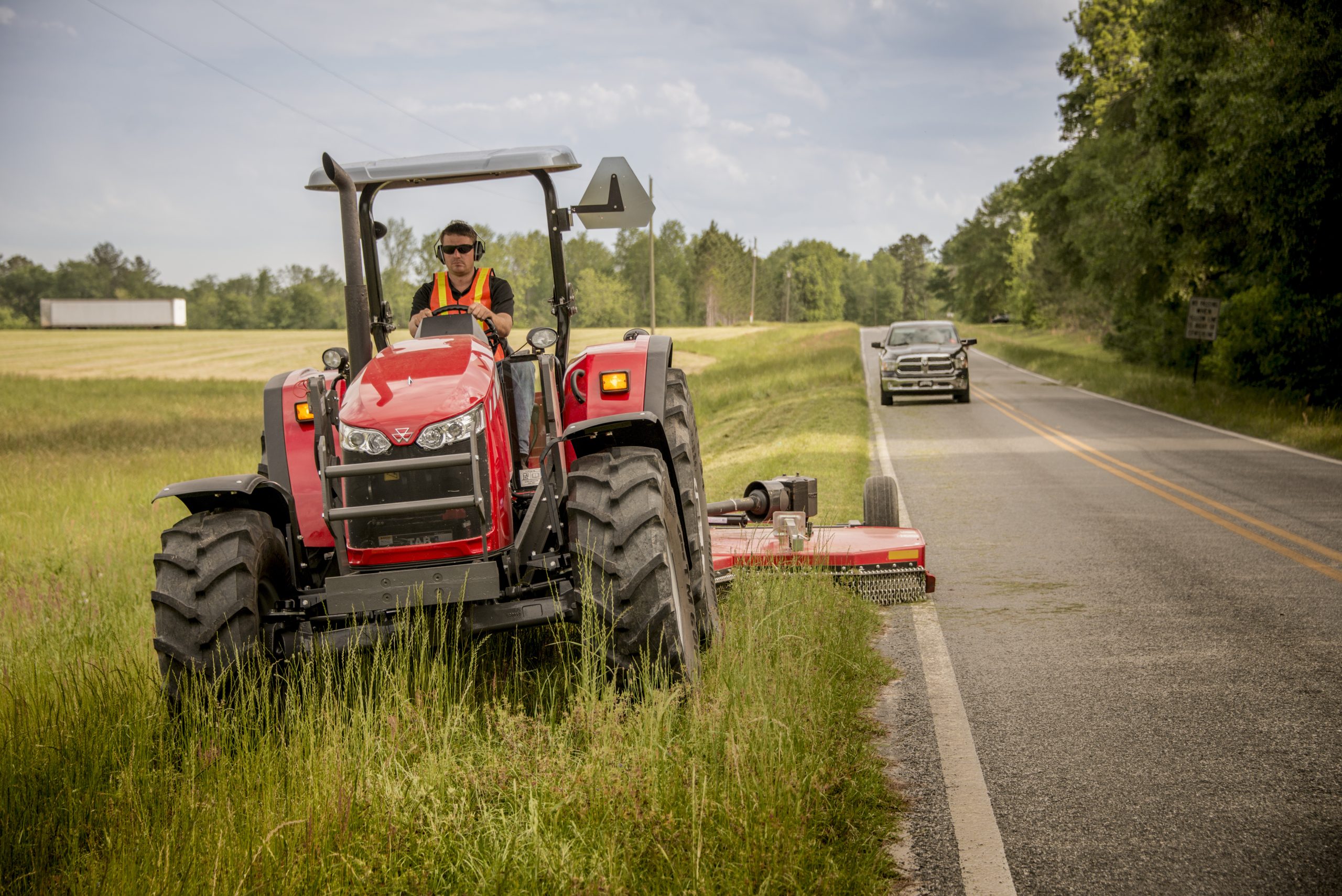 Massey-Ferguson-5700-Series-Global-Series-DSC_0232-Edit-scaled