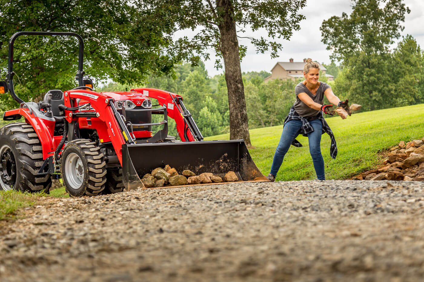 mf1835M-gallery06-platform-loader-august-2020-cleveland-georgia-668A6141