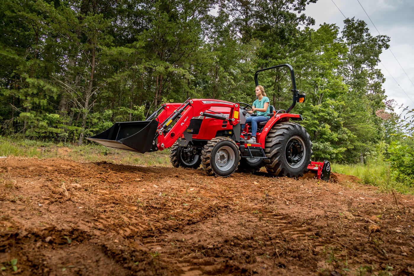 mf1835M-gallery07-platform-loader-august-2020-cleveland-georgia-668A4645
