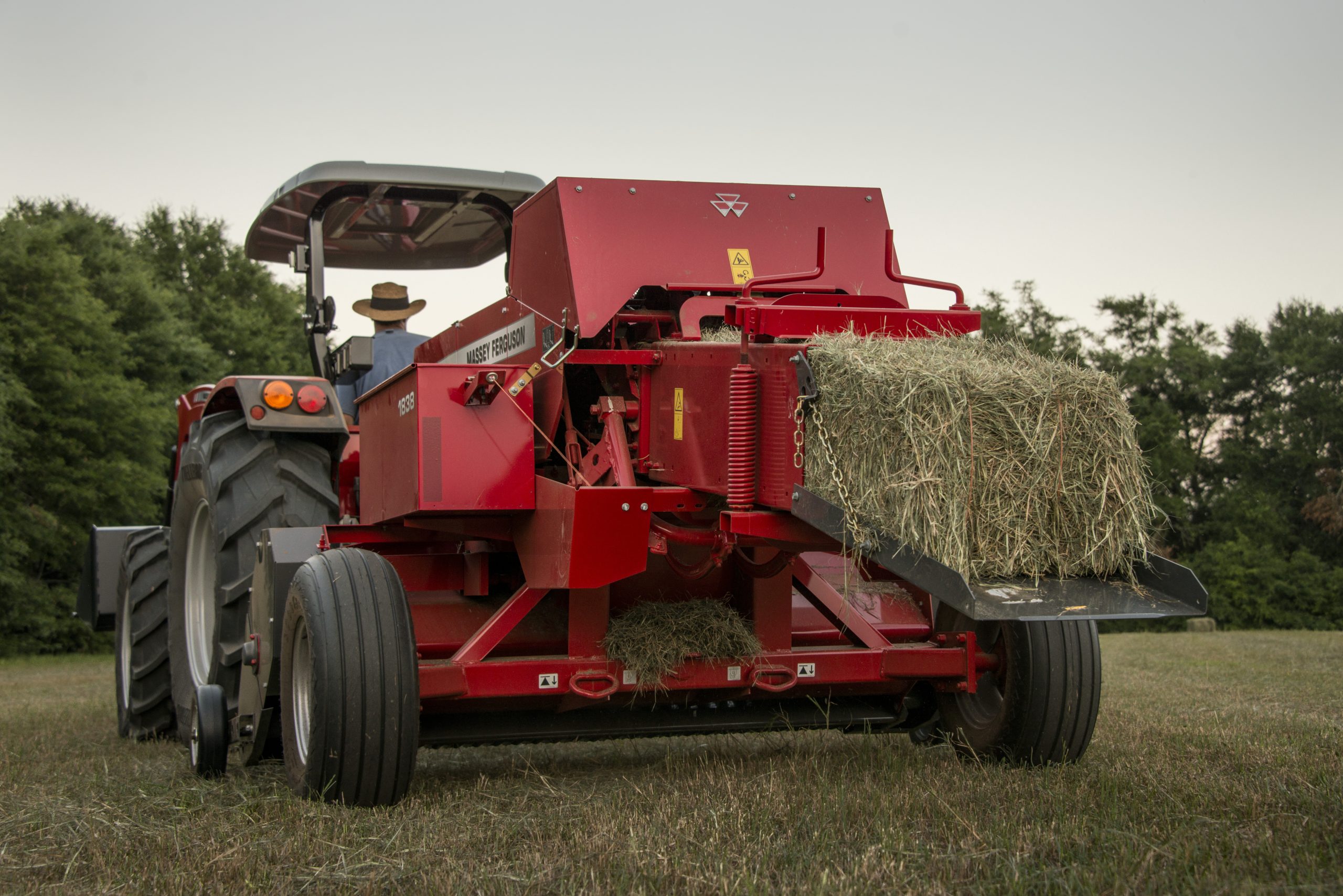 Hesston-by-Massey-Ferguson-1800-Series-1838-Square-Baler-DSC_2988-scaled