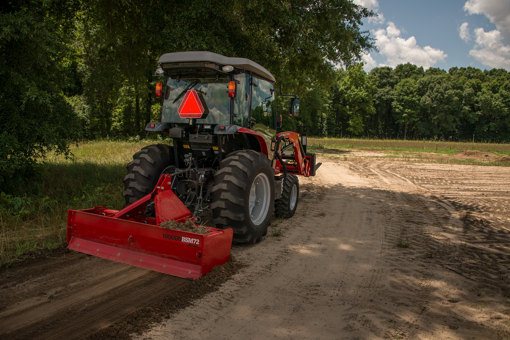 Massey-Ferguson-1700-Series-Premium-1742-DSC_1909