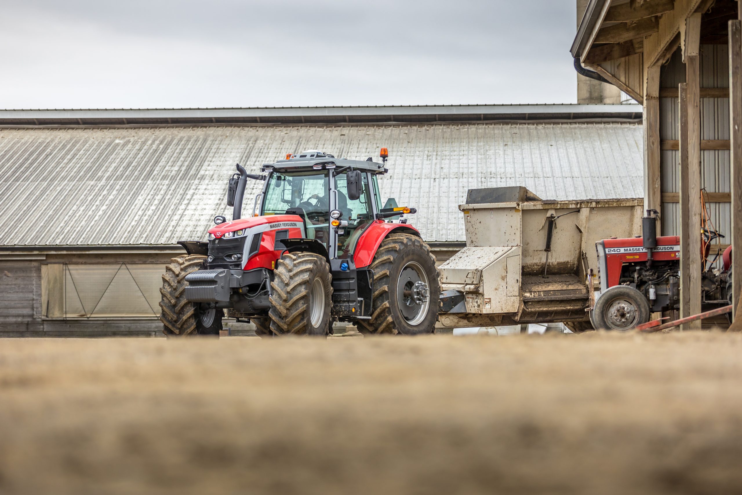 MF21PV008DS-7S-Manure-Spreader-6S7S3897-scaled